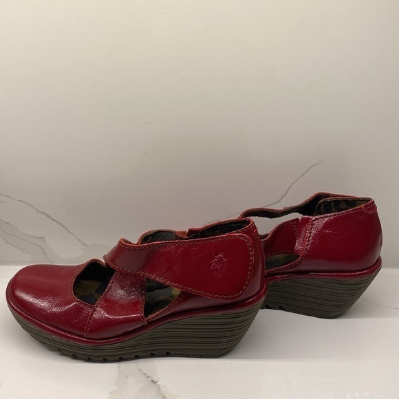 FLY London Crossover Mary Jane Wedge RED Portugal Adjustable Womens Size - Picture 4 of 12